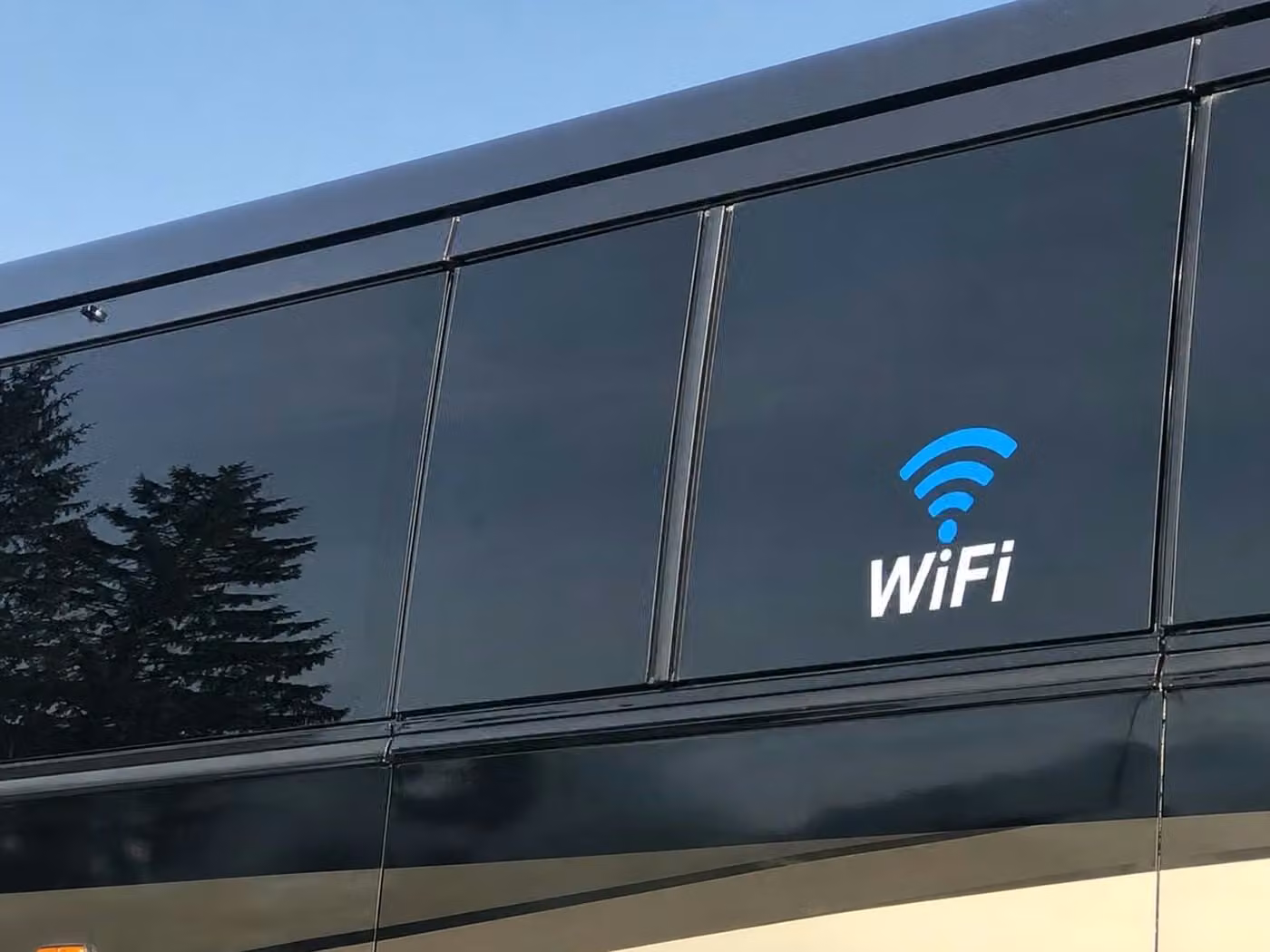 stanton 18 passenger minibus wifi