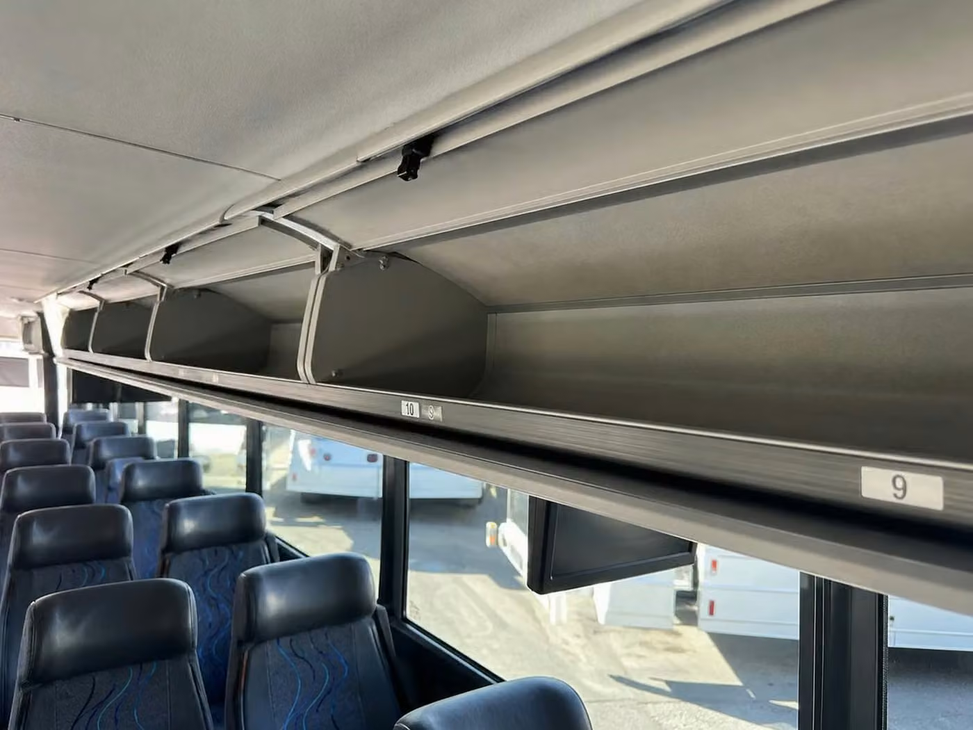stanton 28 passenger minibus overhead storage
