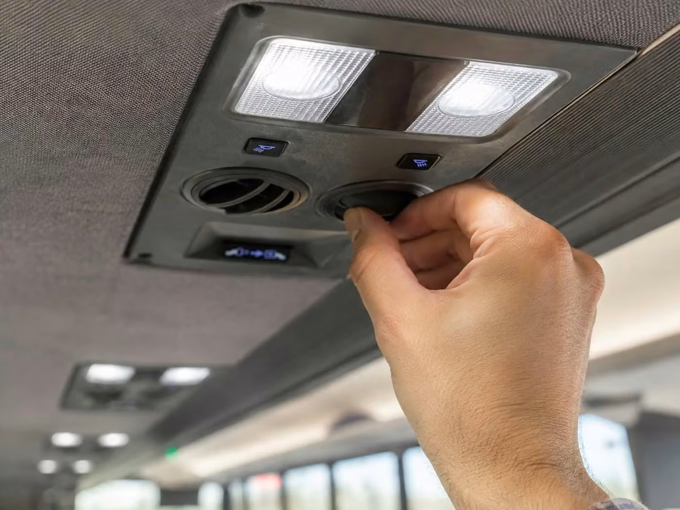 stanton 35 passenger minibus air conditioning