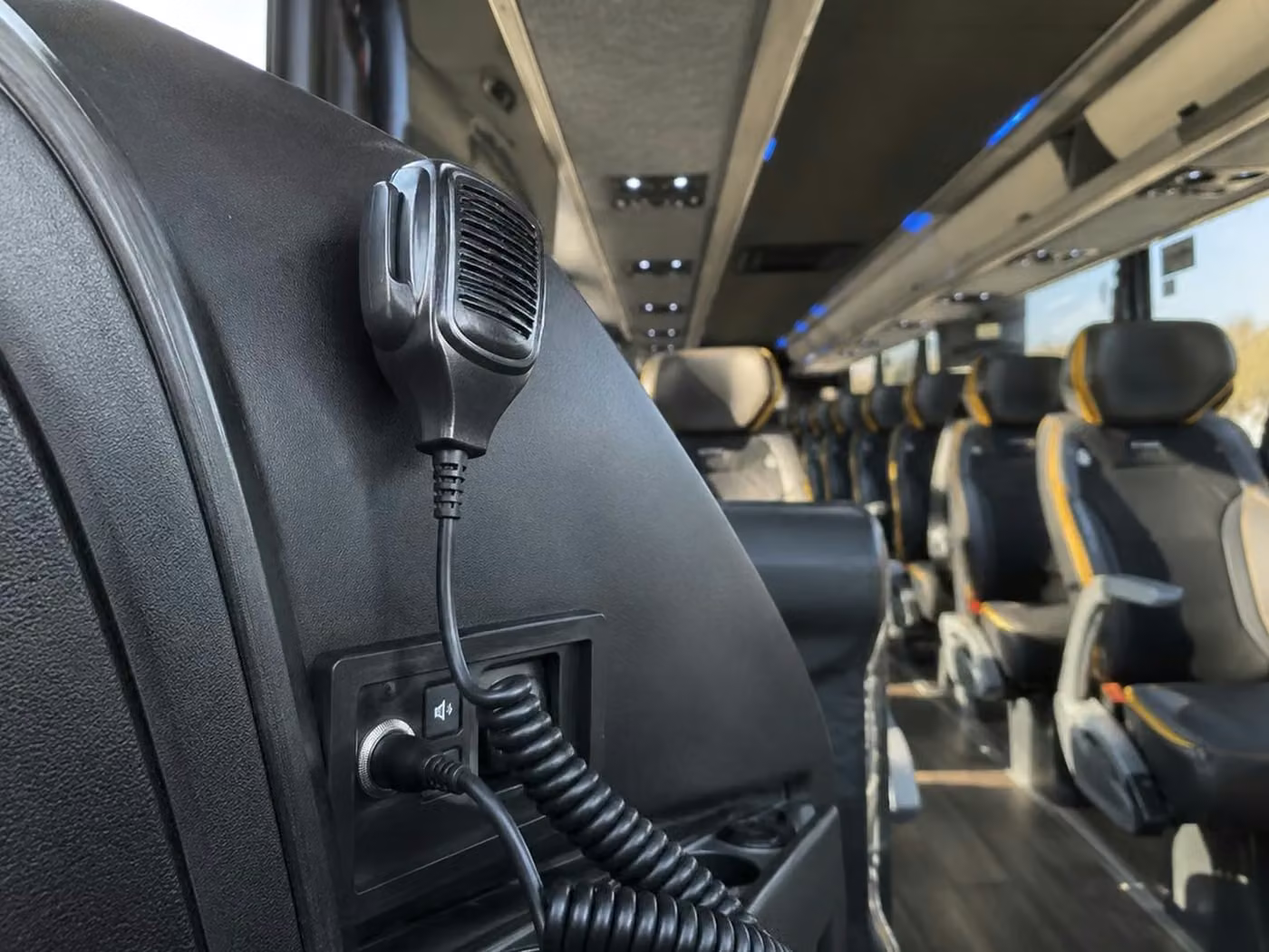 stanton 56 passenger charter bus pa system